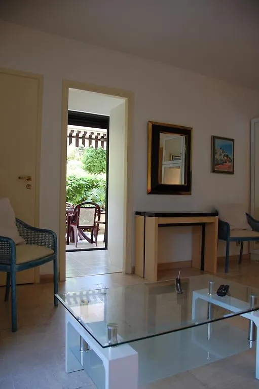 Un Coin De Paradis Cannes