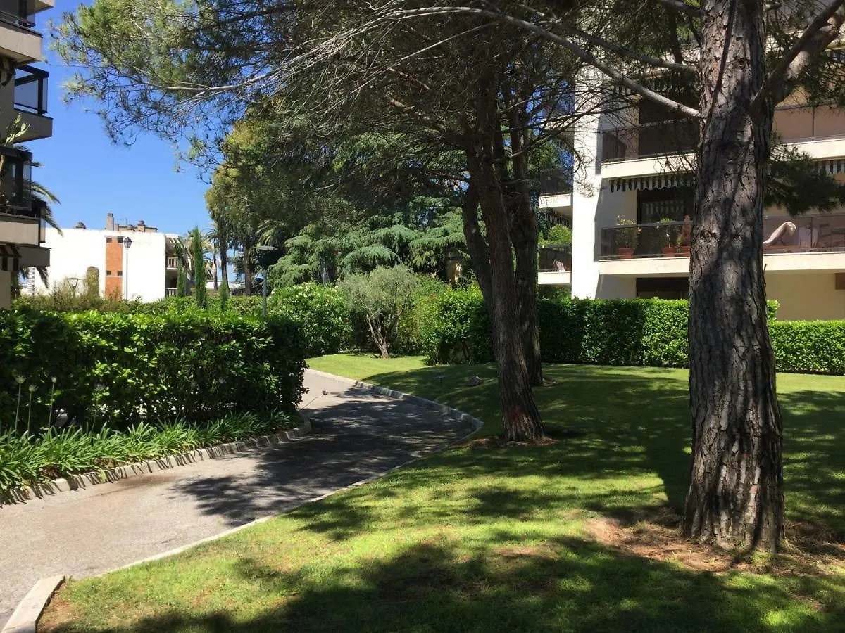 Un Coin De Paradis Cannes