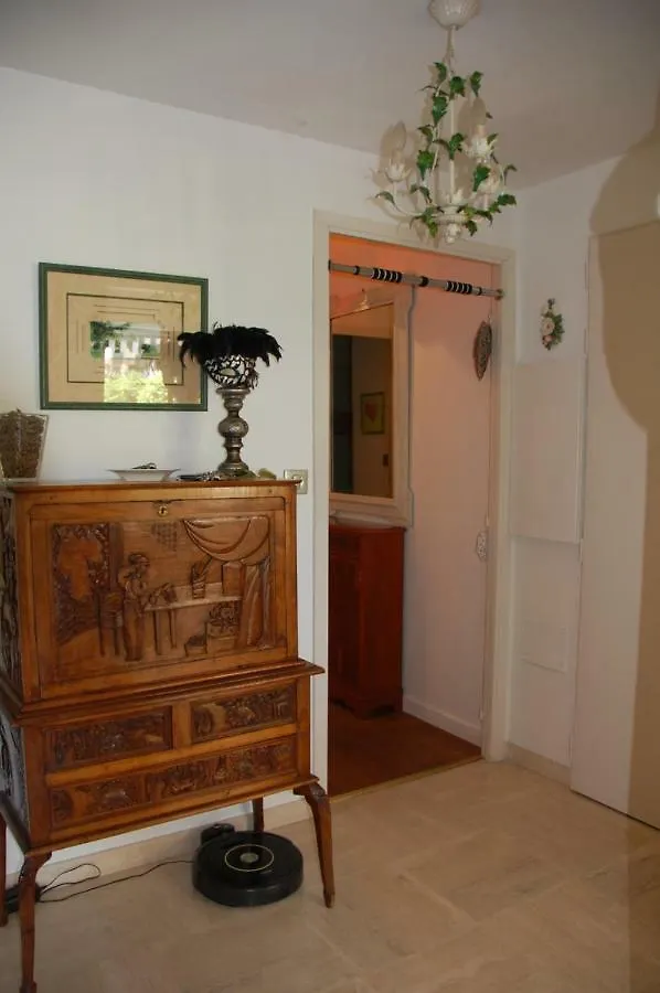 Apartment Un Coin De Paradis Cannes France